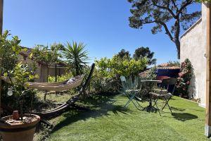 Panoramic View of Marseille and Sunset, Calm, Nature and Garden, Марсель