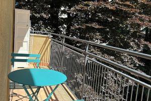 New stylish apartment in the center of Como, Комо