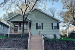 The Green House - cozy 3 BR near downtown Greensboro, Гринсборо