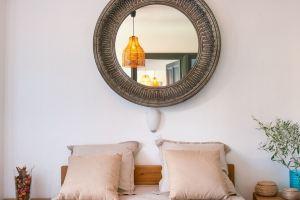 Bright apartment in historic building for a getaway, Арль