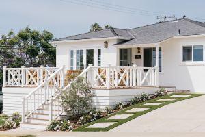 New! Beautiful Beach House Steps from Sunset Cliffs!, Сан-Диего