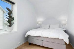 Wonderfully Located, 2bedroom, Balcony, Олесунн