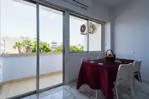 Cosy & Central Larnaca Suite, Ларнака