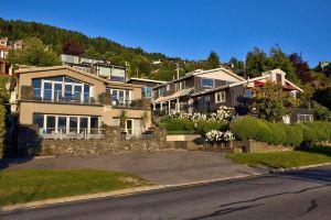 Queenstown House Boutique and Apartments, Квинстаун