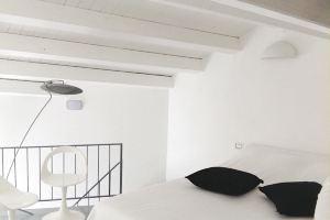 Mendozza Style Apt, Сиракуза