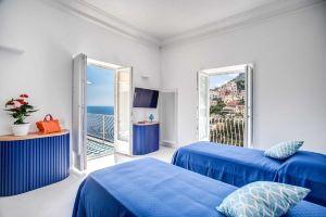 Palazzo Vittoria with wonderful terrace & Jacuzzi, Позитано