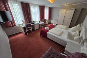Hotel Zur Goldenen Sonne, Кведлинбург