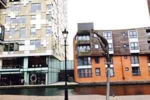 Birmingham Apartment - Canal Wharf, Бирмингем