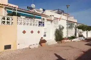 Charming Bungalow in Torrevieja Near la Mata Natural Park, Торревьеха
