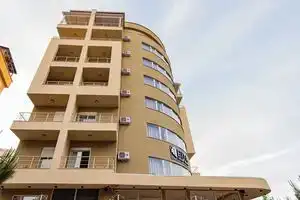 ApartHotel Eda, Голем