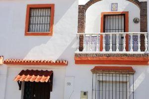 House with 2 Bedrooms in Chiclana de la Frontera, with Shared Pool and Furnished Terrace, Санкти-Петри