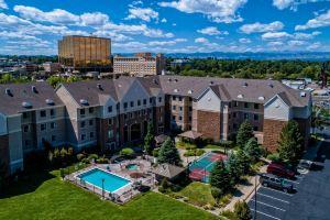 Staybridge Suites Denver-Cherry Creek, Аврора