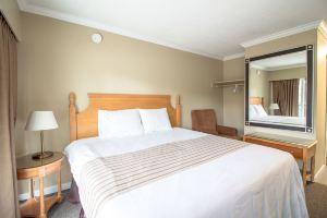Okanagan Royal Park Inn by Elevate Rooms, Вернон
