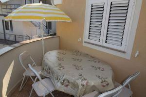 Apartment Anna A1 Pirovac, Riviera Sibenik, Pirovac