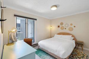 Walk to Downtown Blowing Rock - Pet Friendly with 2 Primary Bedrooms, Блоуинг-Рок