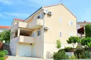 Apartments & Rooms Lijepa, Трогир