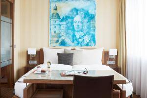 Living Hotel Düsseldorf, Дюссельдорф