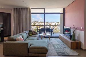 Luxury 2-bedroom apartment in St Julians, Пемброк