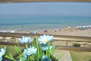 Beachfront Studio Apartments in Agios Gordios Beach, Агиос Гордиос
