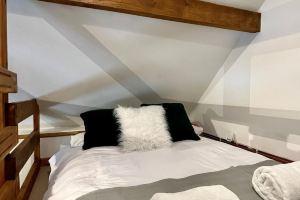 Character 1 Bedroom House with Parking, Бирмингем
