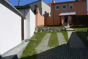 Fully equipped cozy city center vacation home Monima, Берген-на-Рюгене