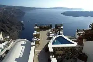 Irinis Villa Resort, Фиростефани