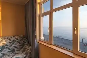 The sea outside the window (7 Azovskaya street), Лоо