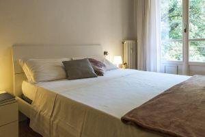 Joivy Welcoming 1Br Apt Next to Villa Olmo, Комо