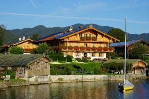 Hotel garni Fischerweber am See, Роттах-Эгерн