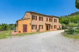 Podere Santa Lucia, Вольтерра