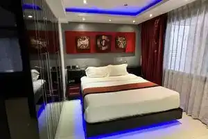 L08 Bangla Suites, Modern Studio On Bangla Road, Патонг