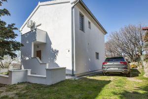 Secluded Holiday Home in Cesarica near Sea, Cesarica