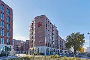 Meininger Hotel Köln West, Кёльн