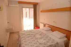 City Otel Pansiyon, Кушадасы