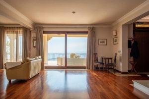 Villa la Gorgone, Таормина