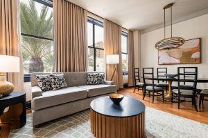 4BR Conjoined Group Unit on Canal Street | The Mayfair, Новый Орлеан