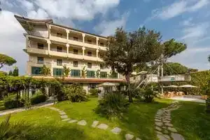 Hotel «Acapulco», Форте-дей-Марми