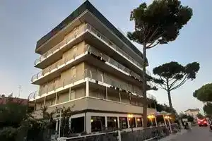 Hotel Marbella, Червия-Милано-Мариттима