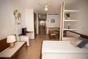 Apartamentos María Cristina Beach, Бенидорм