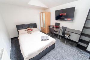 Ensuite Style Studio in Selly Oak, Бирмингем