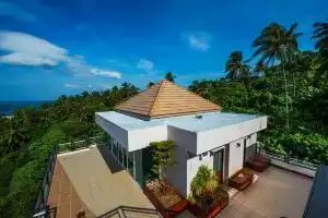 Sea and Sky by Phuket Rent Angel, Ката