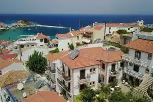 Green Hill Studios & Apartments, Коккари