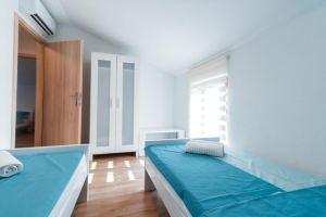 Apartments Amavi, Изола