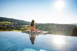 Hotel Saigerhöh Wellness Spa Golf Wandern über Dem Titisee, Титизее-Нойштадт