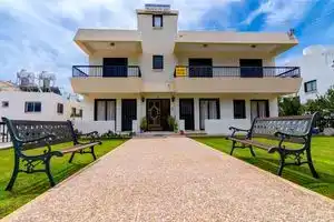 Demetris Apartments, Айя-Напа