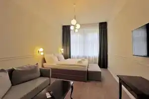 Hotel Kavalír, Карловы Вары