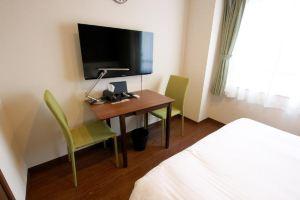 Best Ever Hotel, Наха