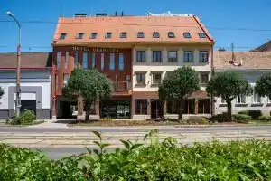 Hotel Debrecen, Дебрецен