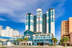 Oceanfront Balcony and Indoor Outdoor Pools - Stunning Coastal Retreat, Миртл Бич