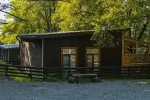 Guest Houses, Армхи